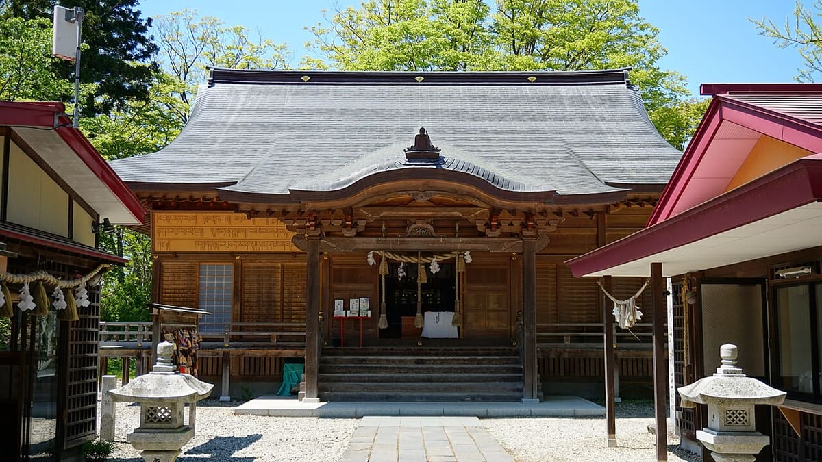 八幡秋田神社の写真