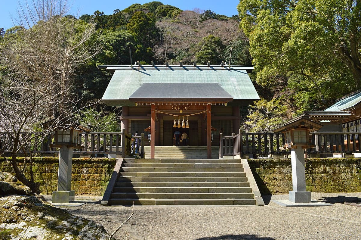 安房神社の写真